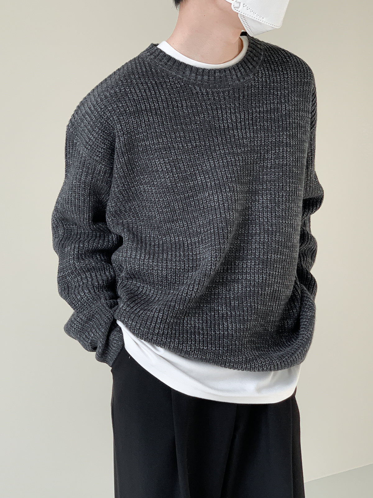 U neck knit sweater M30