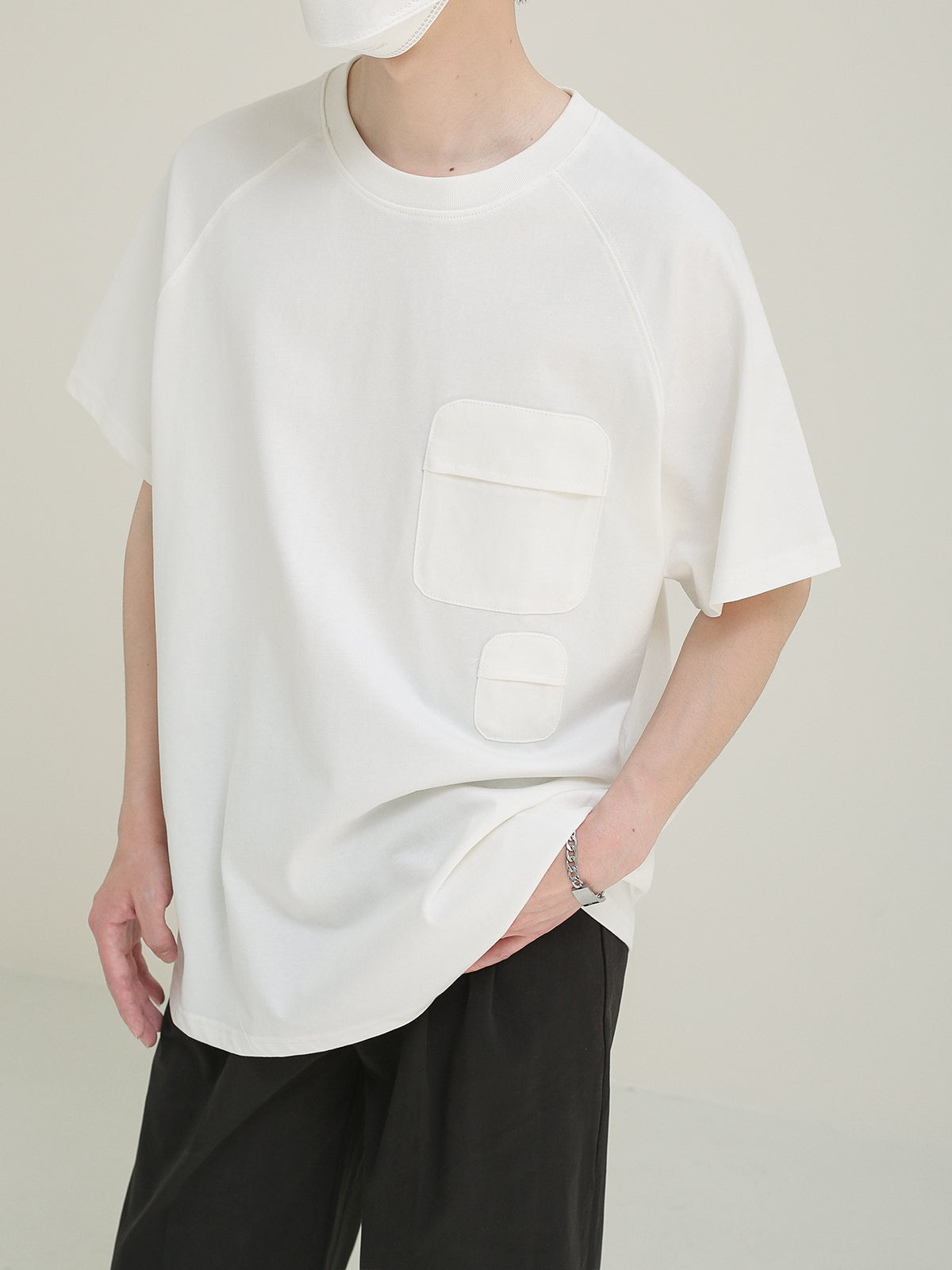 T-shirt with pocket M327