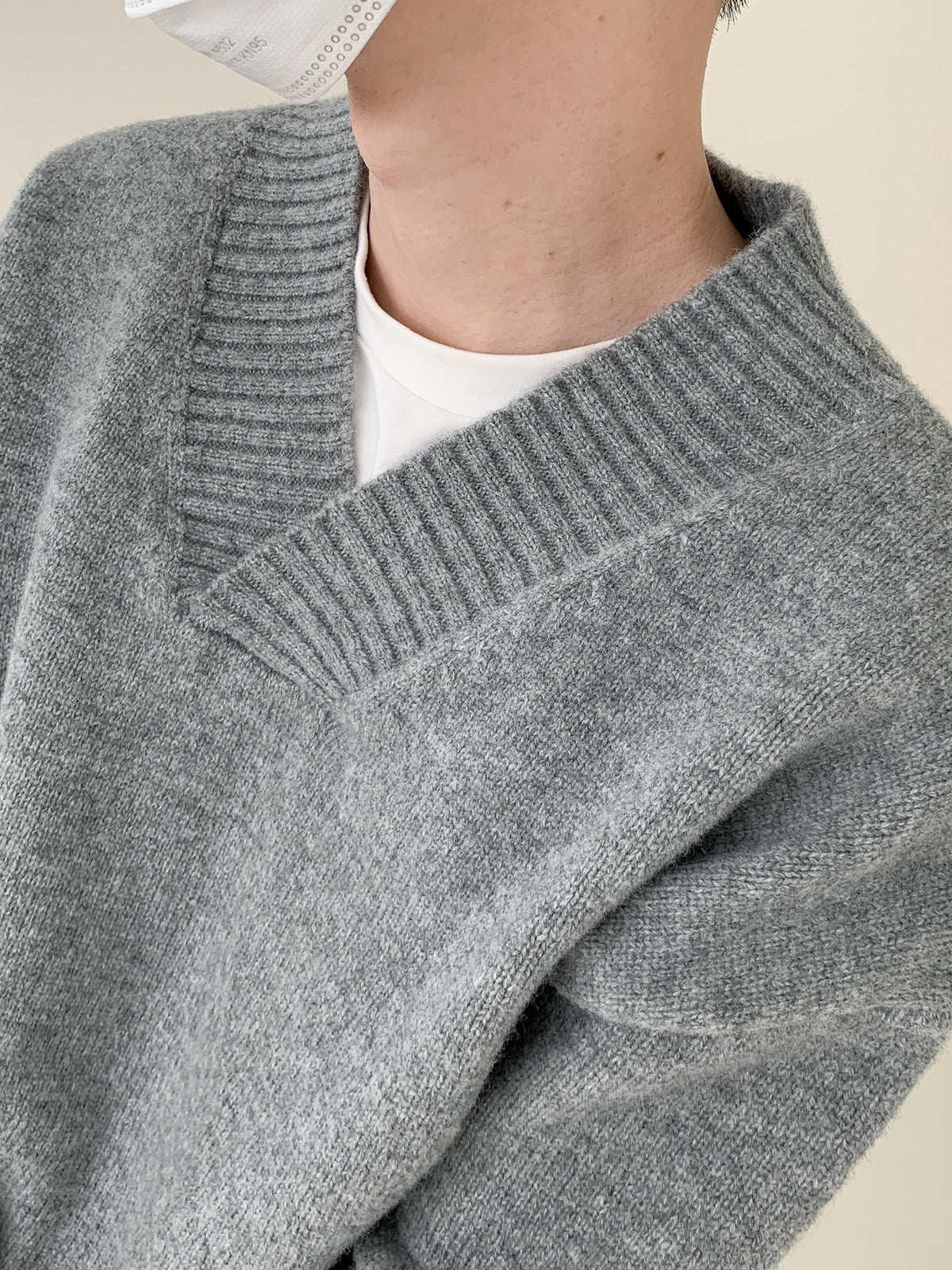 V -neck sweater M158